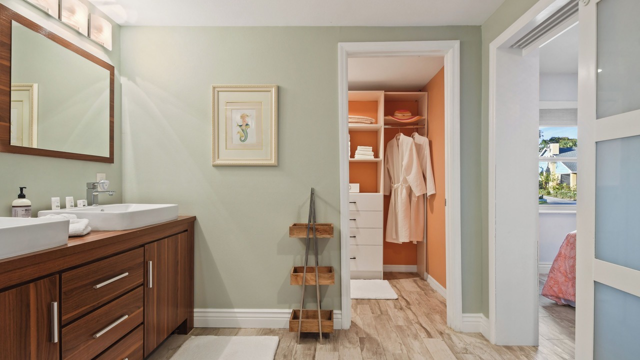 Photo of Bathroom in Indian Beach Sapphire Shores