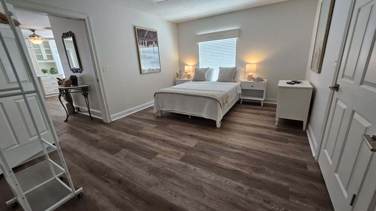 Photo of Bedroom in Fort George Island