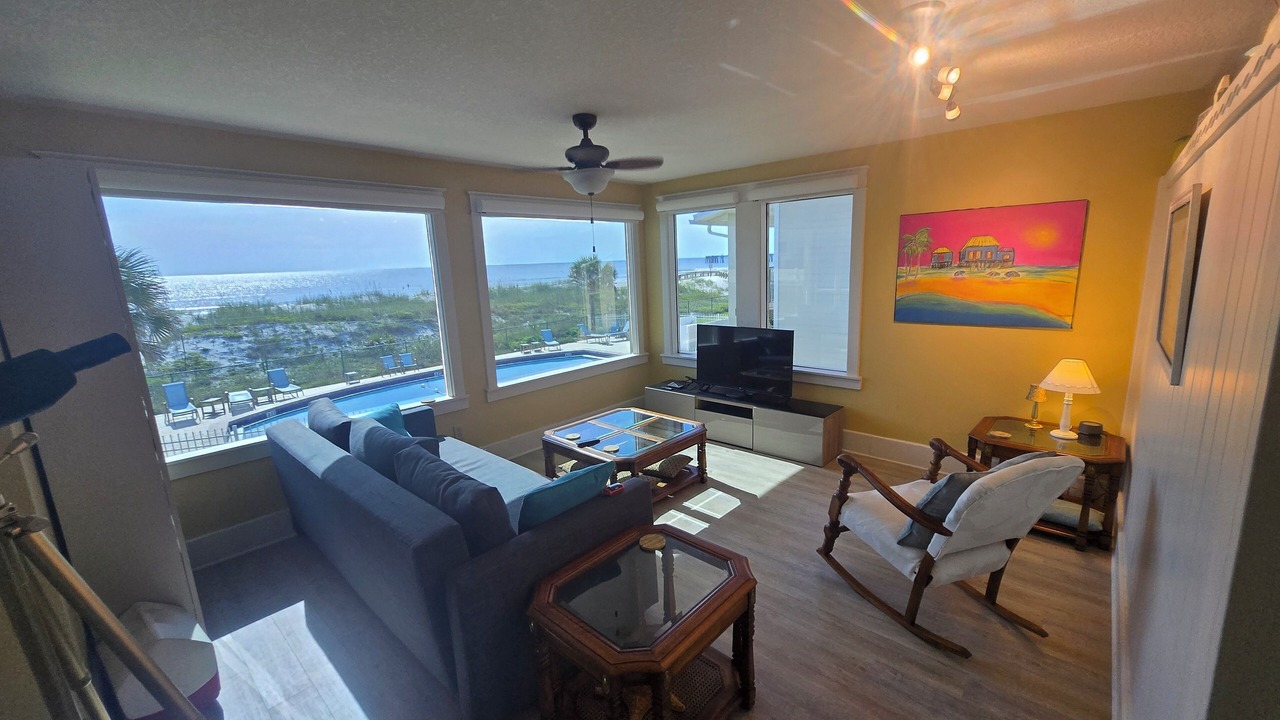 Photo of Livingroom in Jacksonville