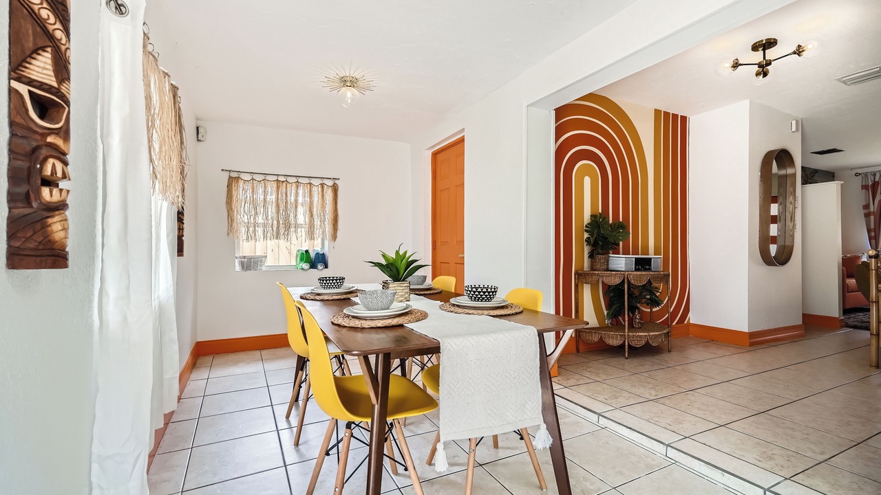 Photo of Bedroom in Flamingo Parks