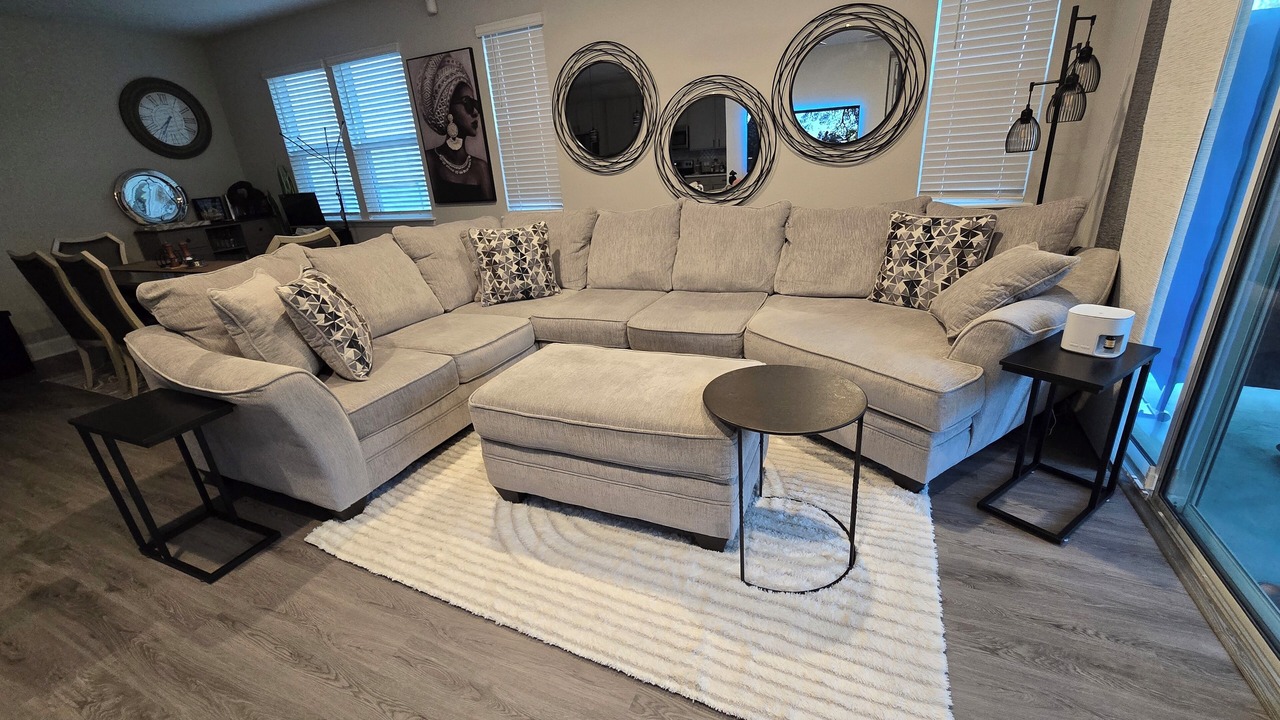 Photo of Livingroom in Westside