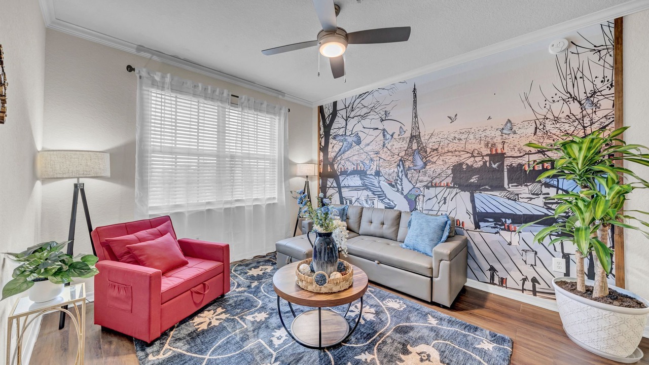 Photo of Livingroom in Westchase