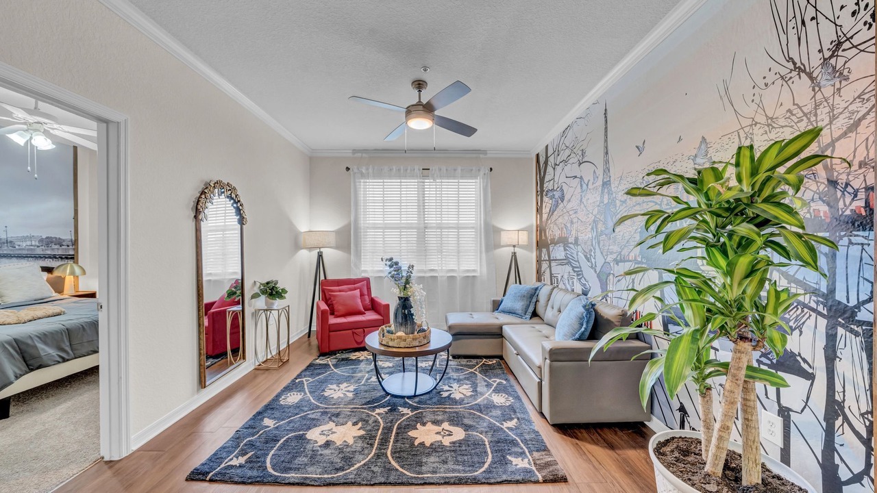 Photo of Livingroom in Westchase