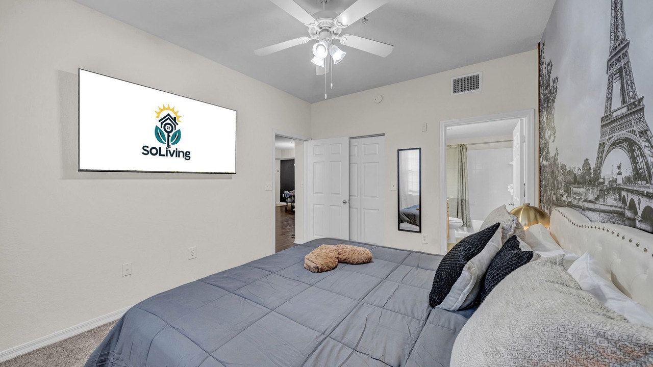 Photo of Bedroom in Westchase