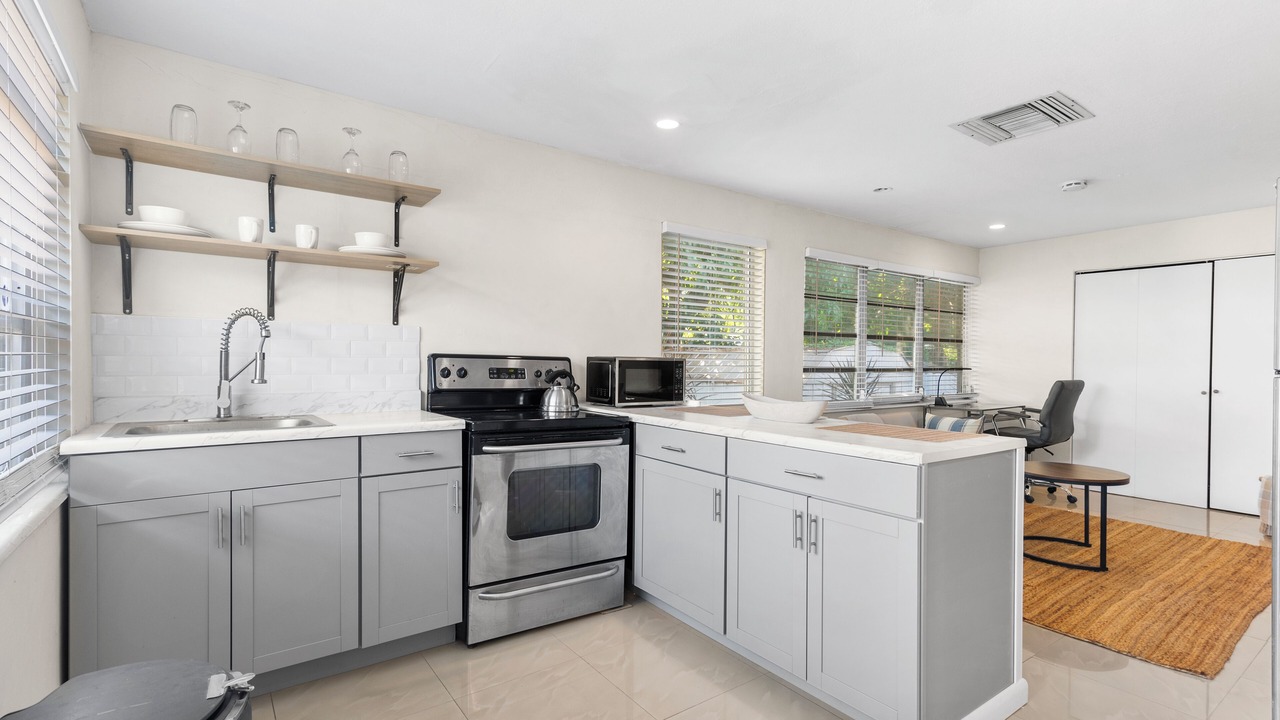 Photo of Kitchen in Golden Glades