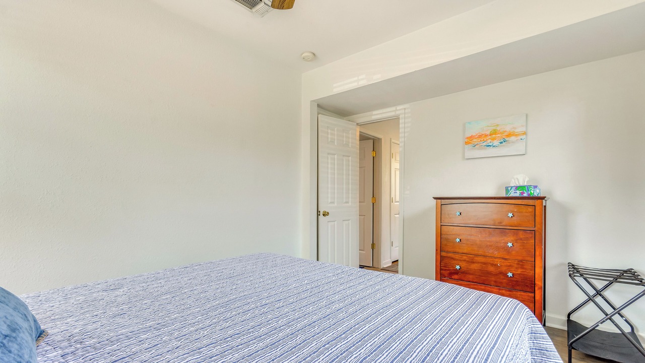 Photo of Bedroom in Navy Point