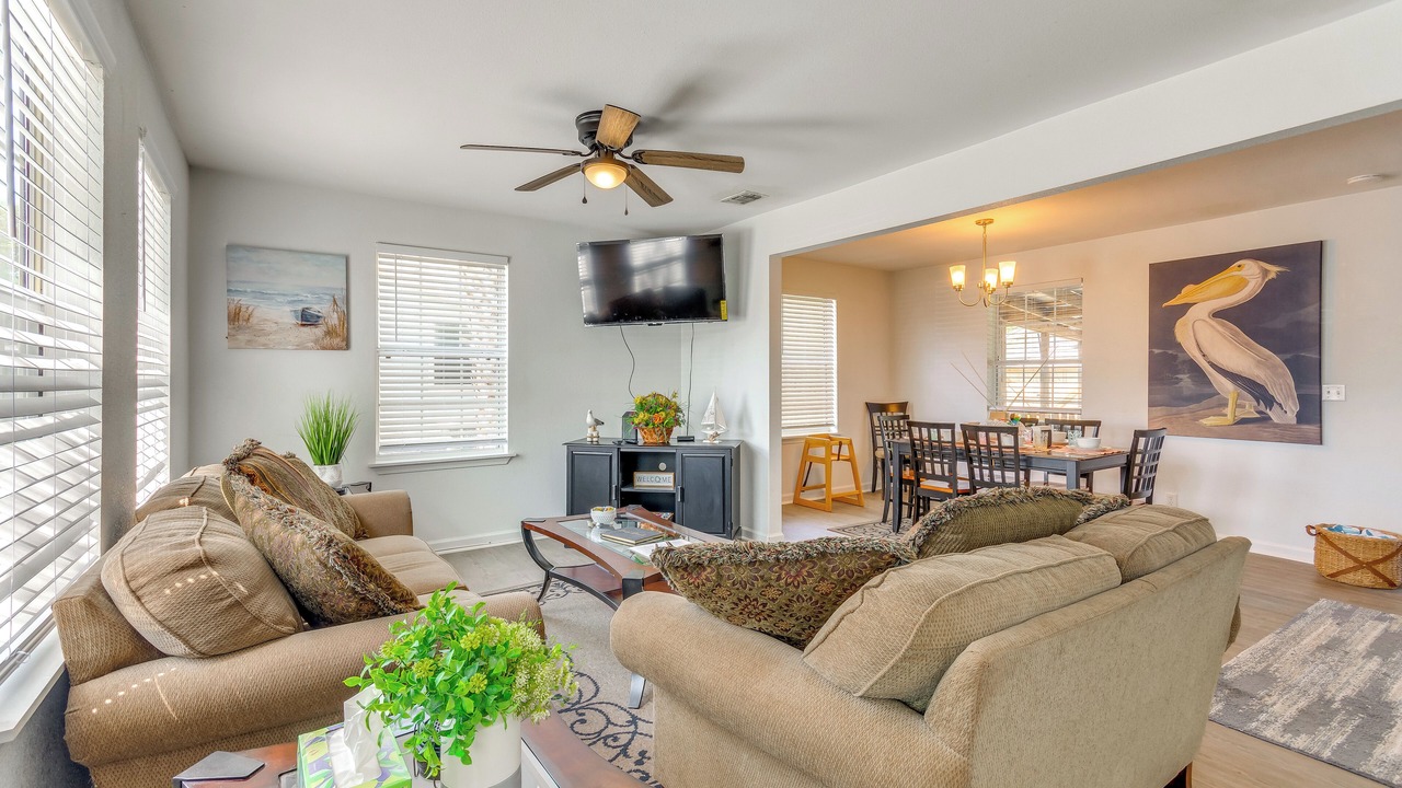 Photo of Livingroom in Navy Point