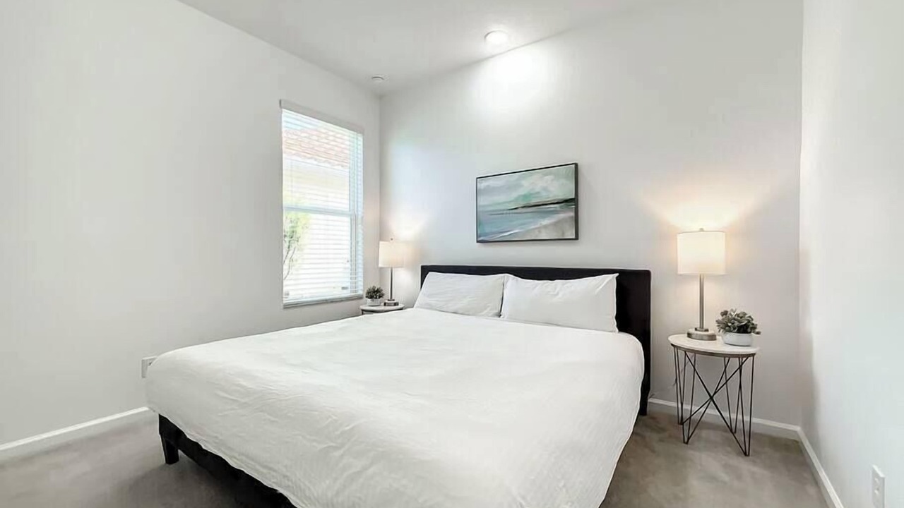 Photo of Bedroom in Sunridge Woods