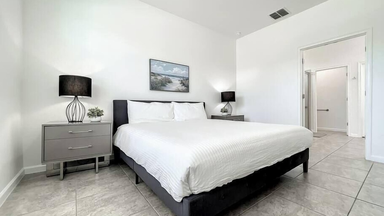 Photo of Bedroom in Sunridge Woods