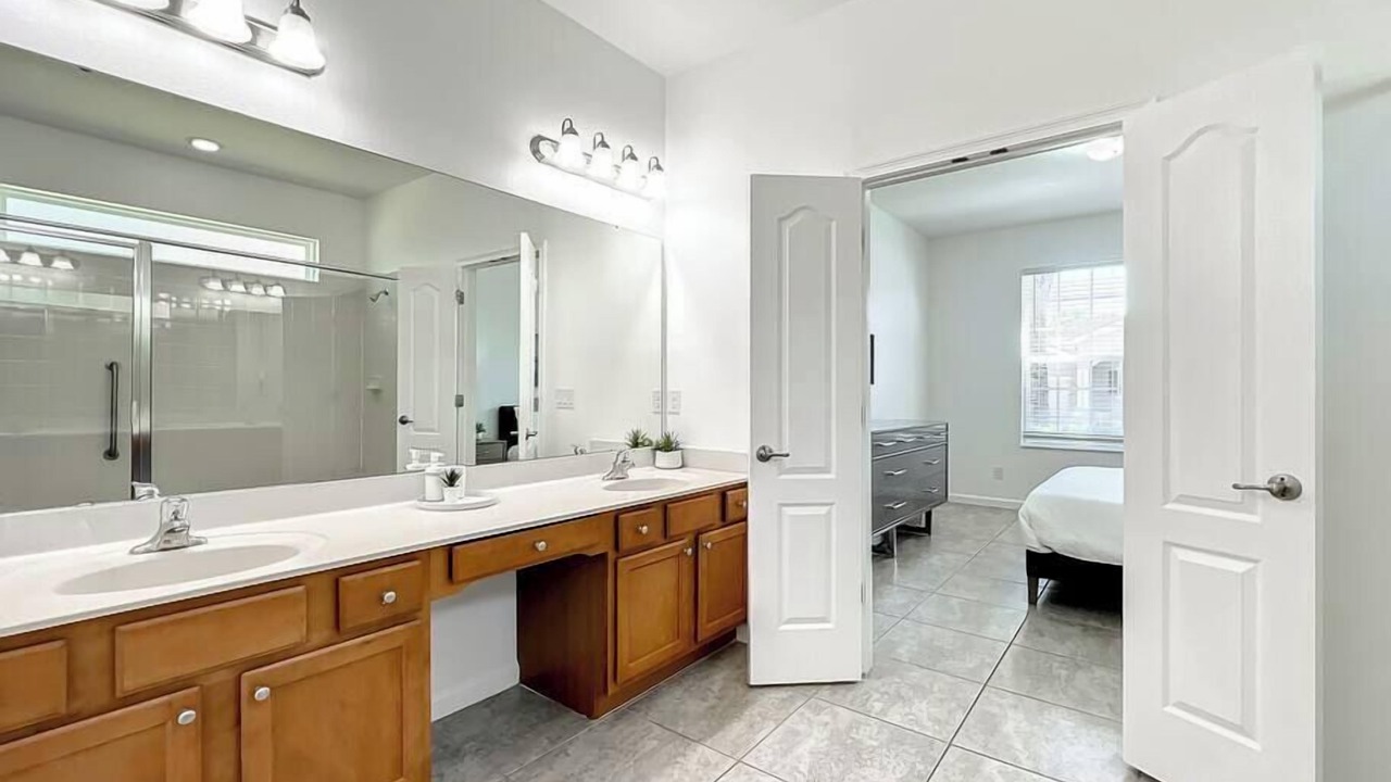 Photo of Bathroom in Sunridge Woods