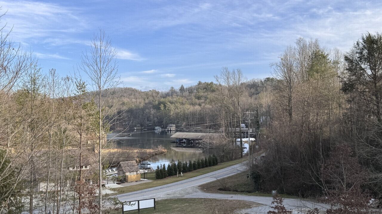 Photo of Others in Clarkesville