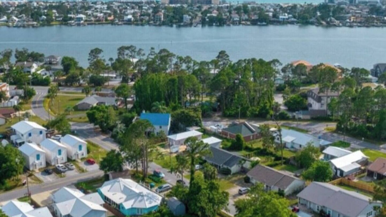 Photo of Others in Upper Grand Lagoon