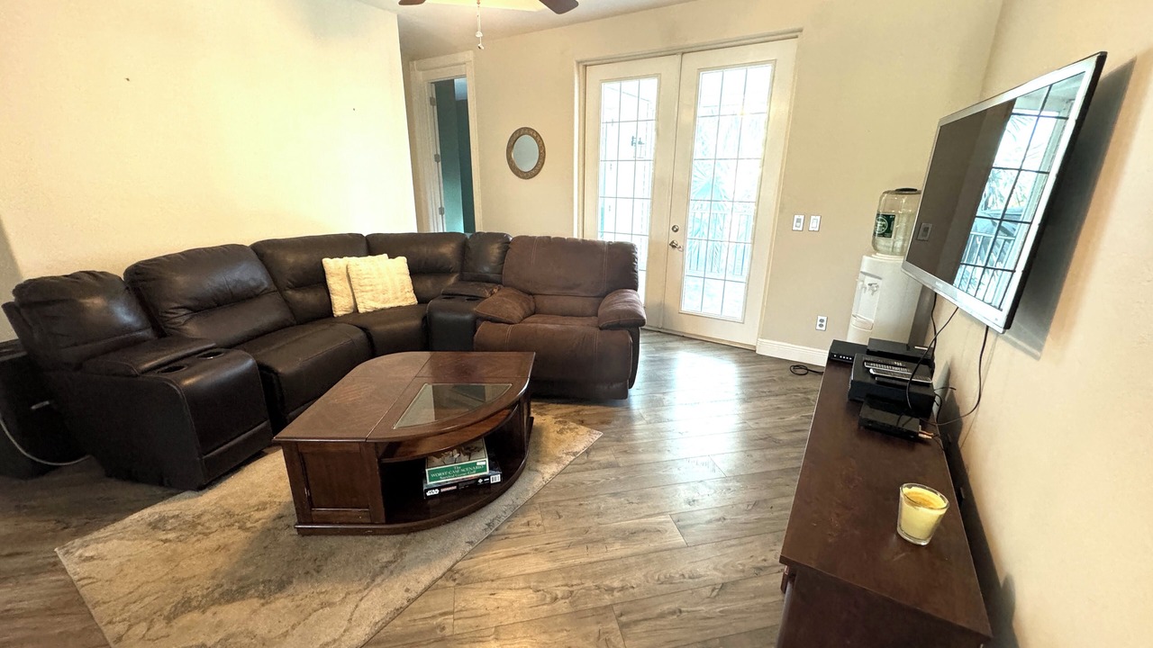 Photo of Livingroom in Lehigh Acres