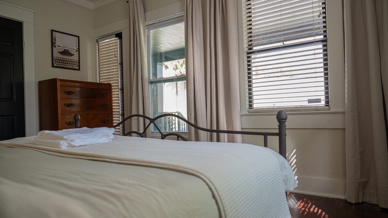 Photo of Bedroom in South Eola