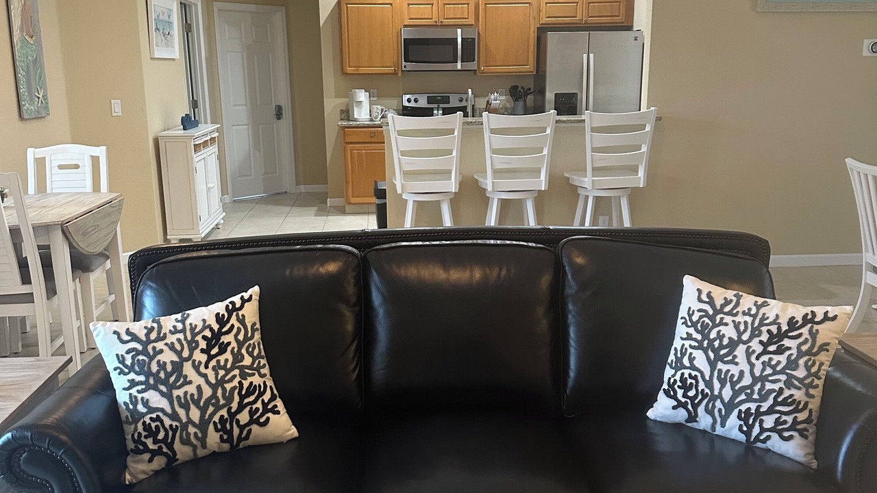 Photo of Livingroom in South Gulf Cove