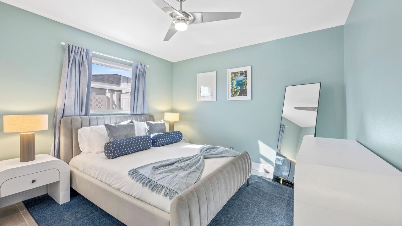 Photo of Bedroom in Lake Clarke Shores