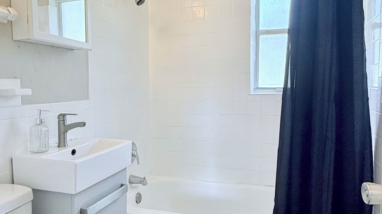Photo of Bathroom in Highlands