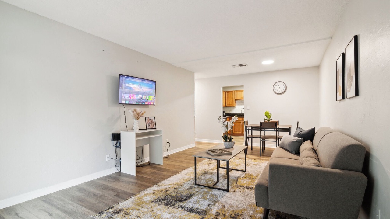 Photo of Livingroom in Gainesville
