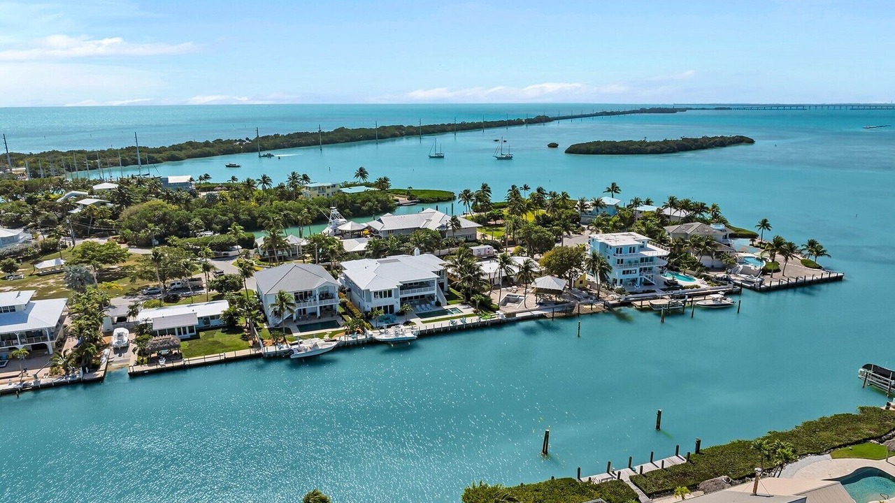 Photo of Others in Toll Gate Shores