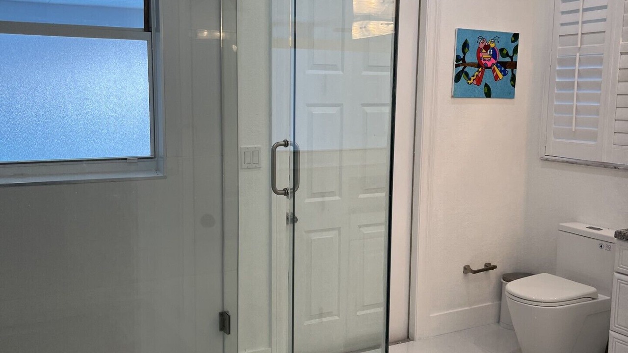 Photo of Bathroom in Davie