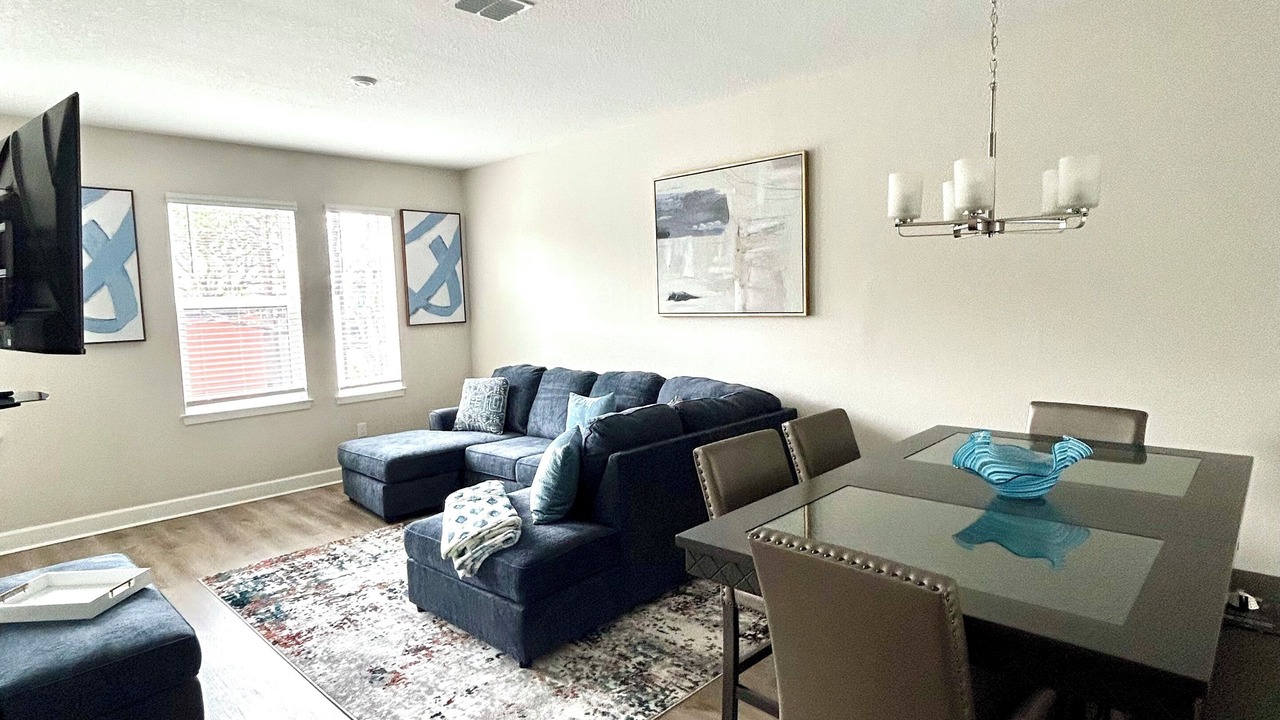 Photo of Livingroom in Oakford Park