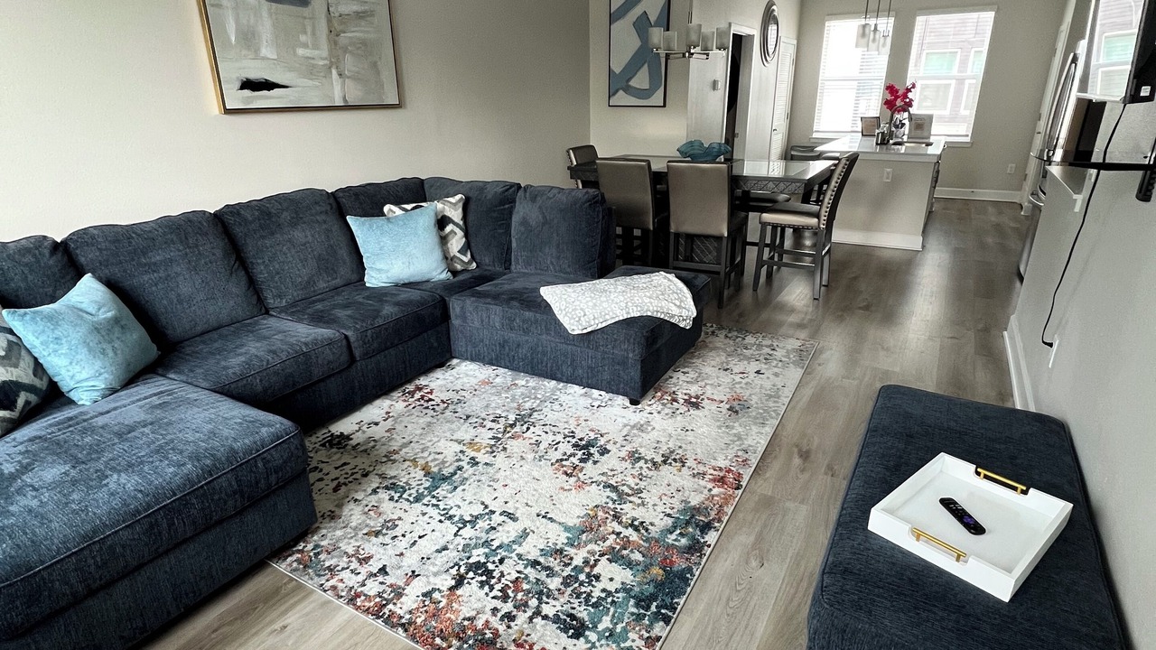Photo of Livingroom in Oakford Park