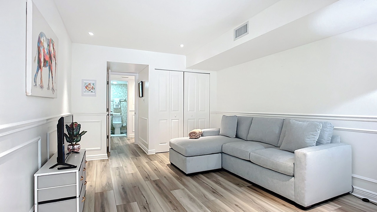 Photo of Livingroom in Arlington Park