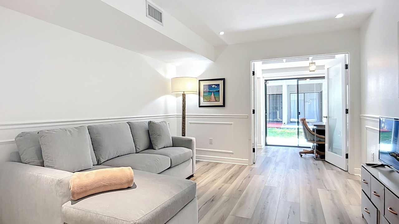 Photo of Livingroom in Arlington Park