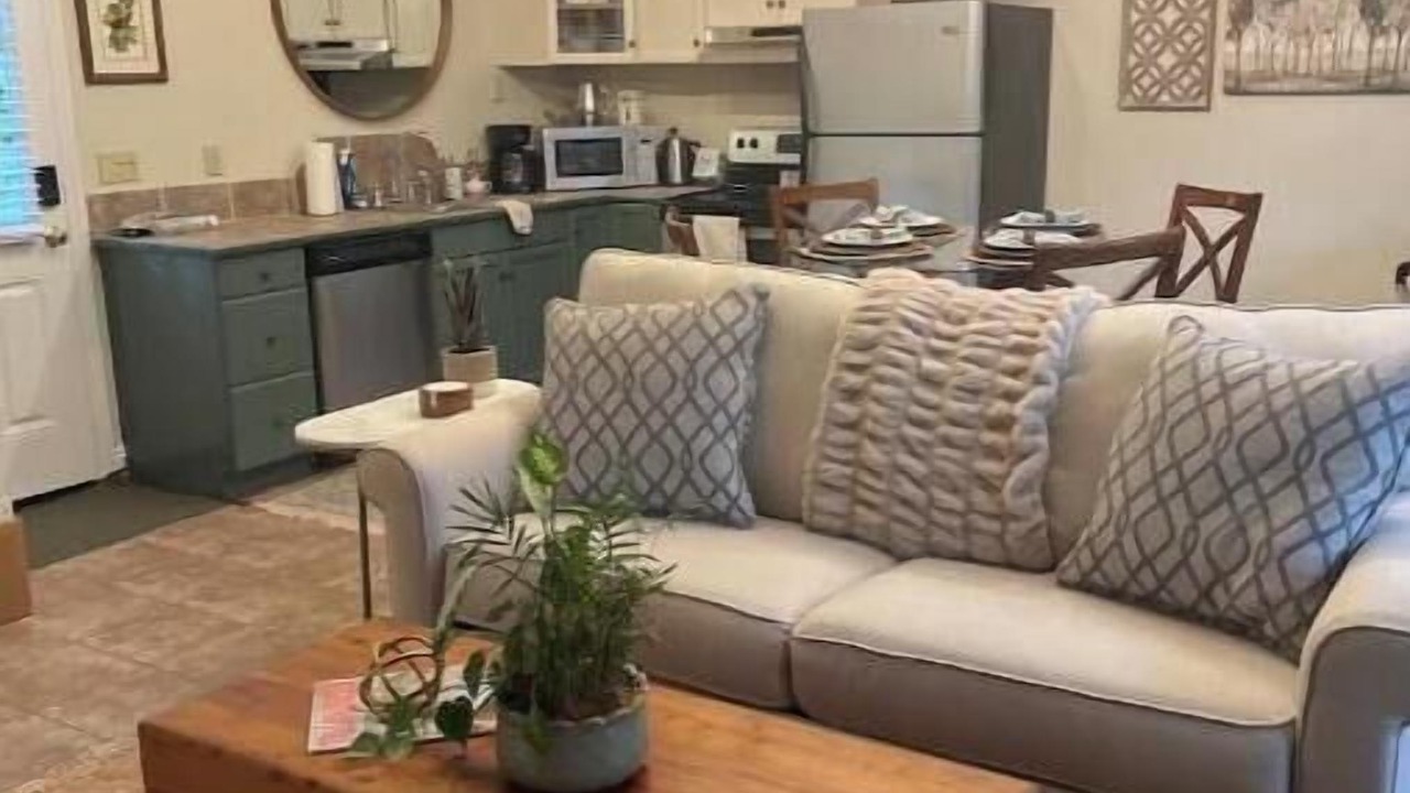 Photo of Livingroom in Killearn Estates