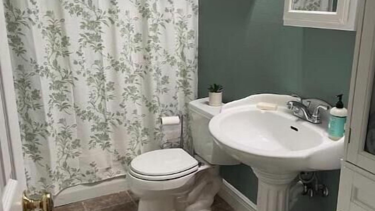 Photo of Bathroom in Killearn Estates