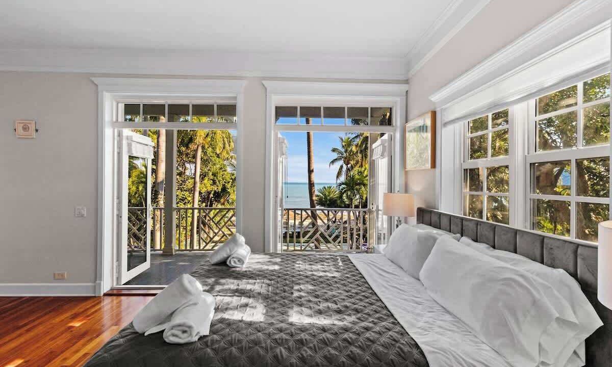Photo of Bedroom in Lower Matecumbe Key