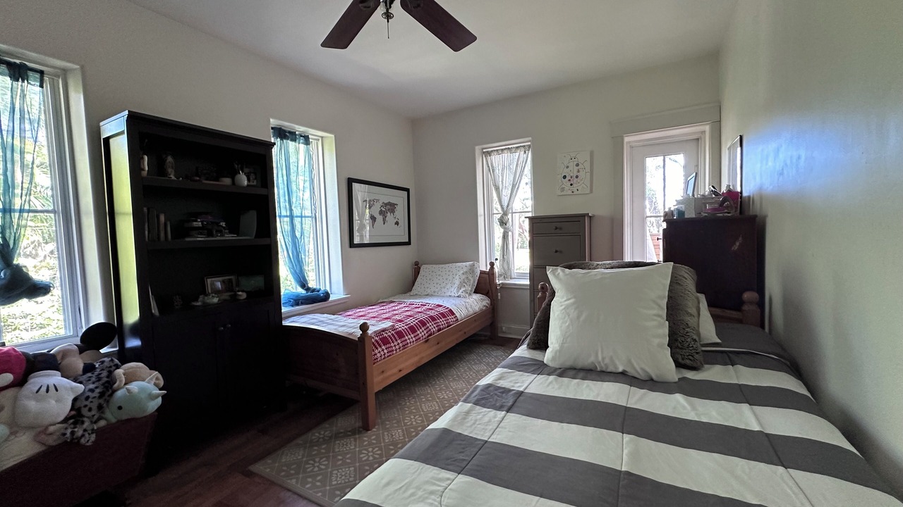 Photo of Bedroom in Ludlam