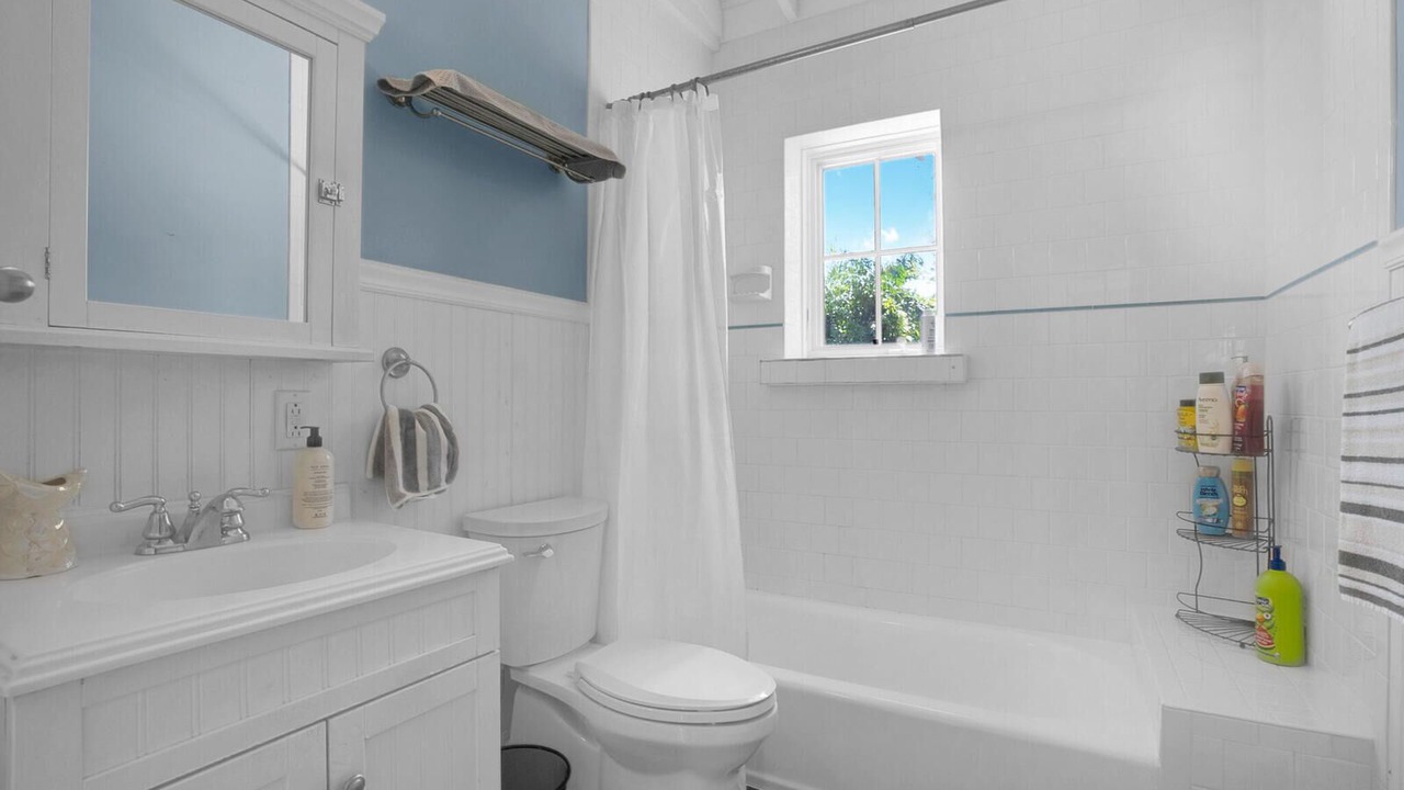 Photo of Bathroom in Ludlam