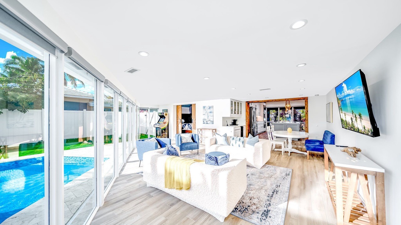 Photo of Livingroom in Garden Isles