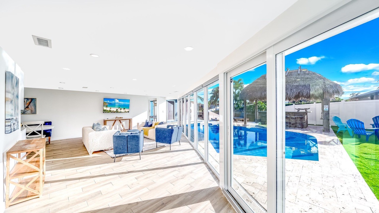 Photo of Livingroom in Garden Isles