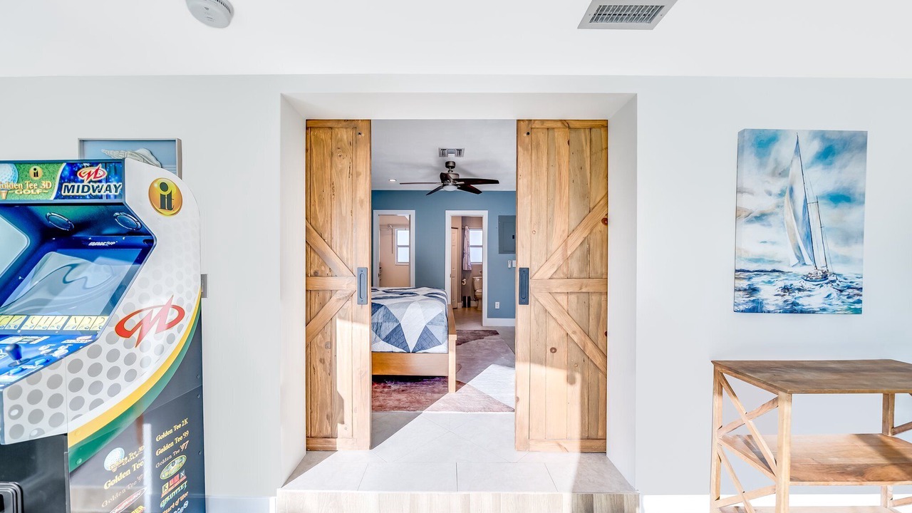 Photo of Bedroom in Garden Isles