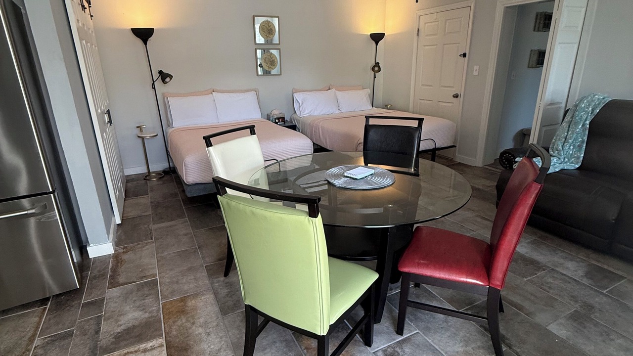 Photo of Bedroom in Cypress Gardens