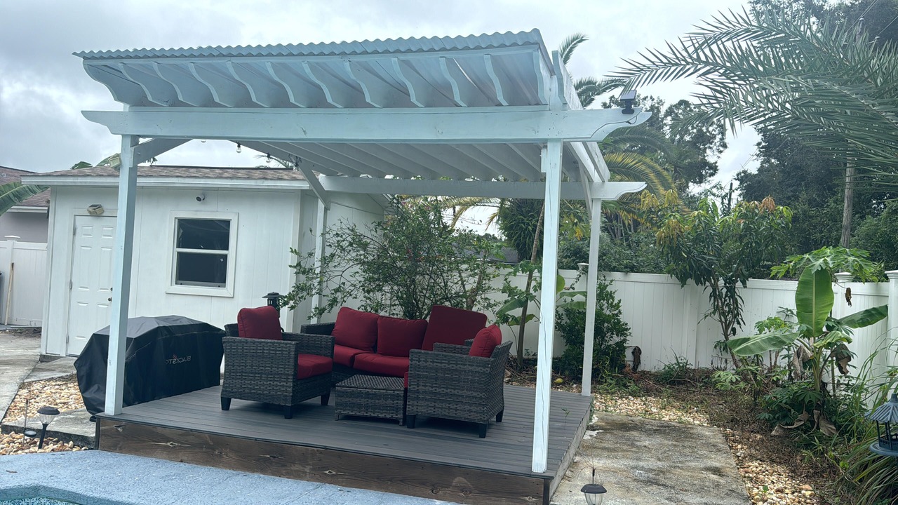 Photo of Patio Balcony in Greater Northdale