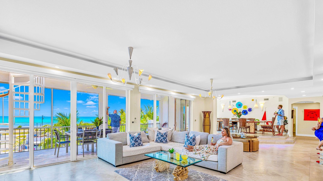Photo of Livingroom in Islamorada