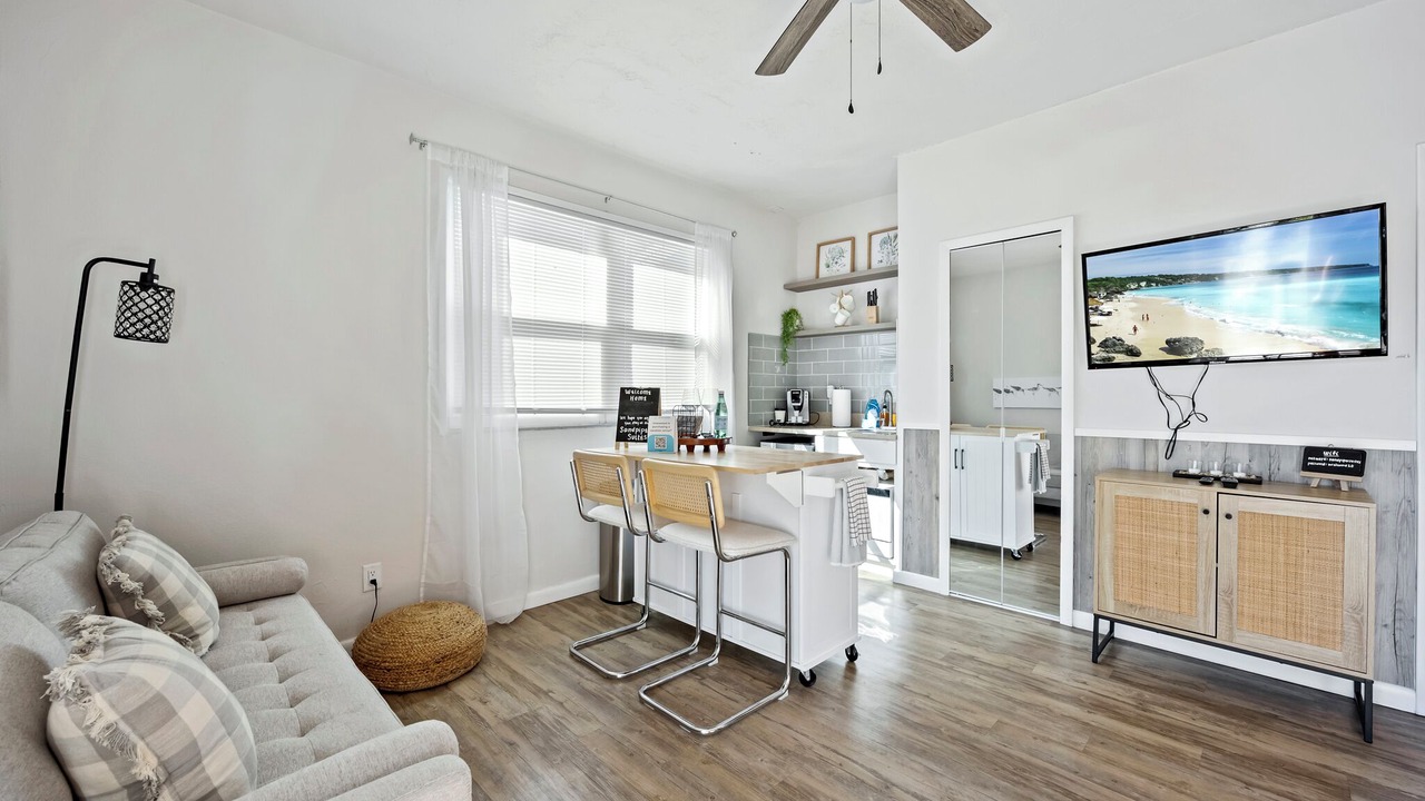 Photo of Livingroom in South Patrick Shores