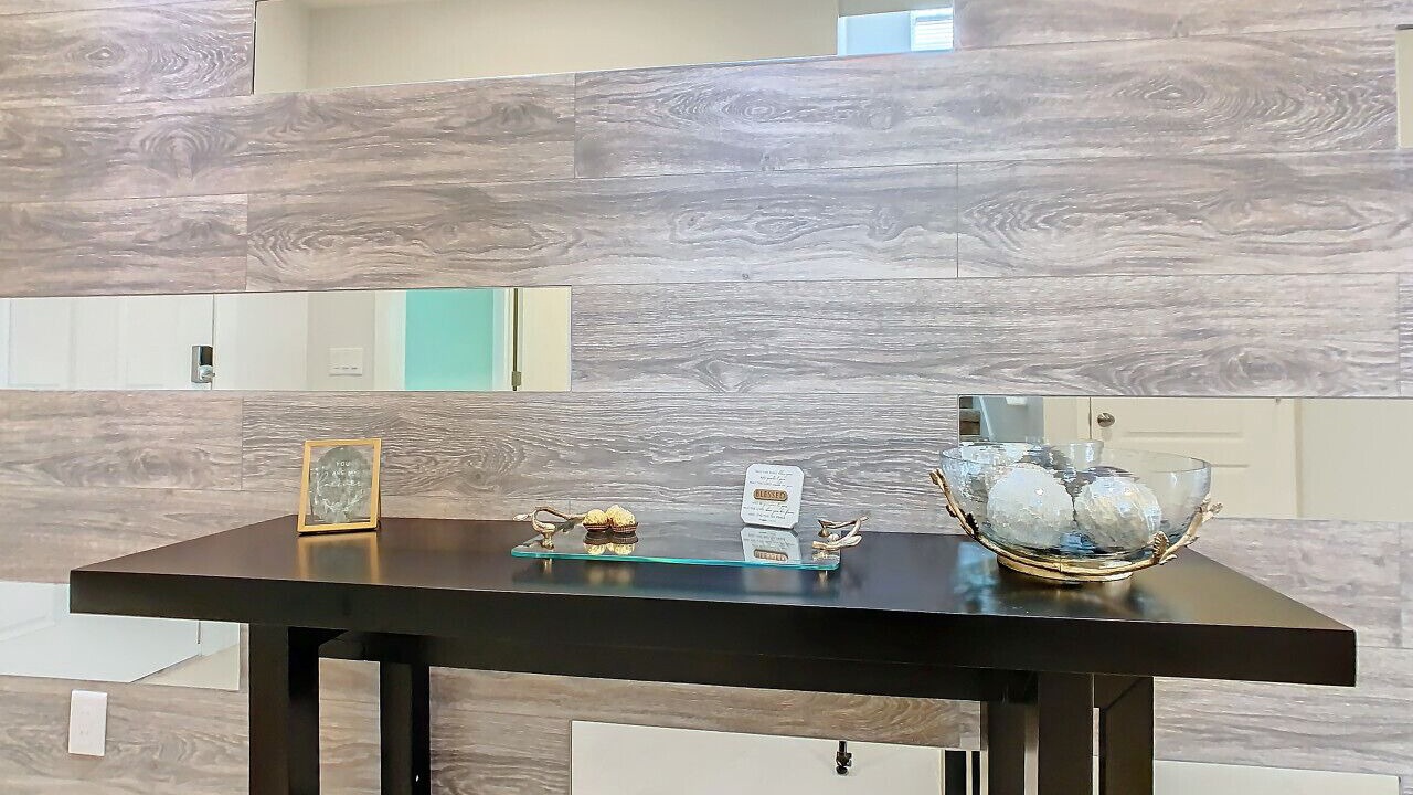 Photo of Others in Loughman