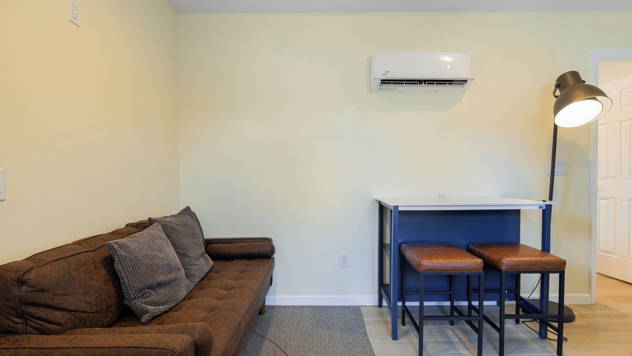 Photo of Livingroom in United Central