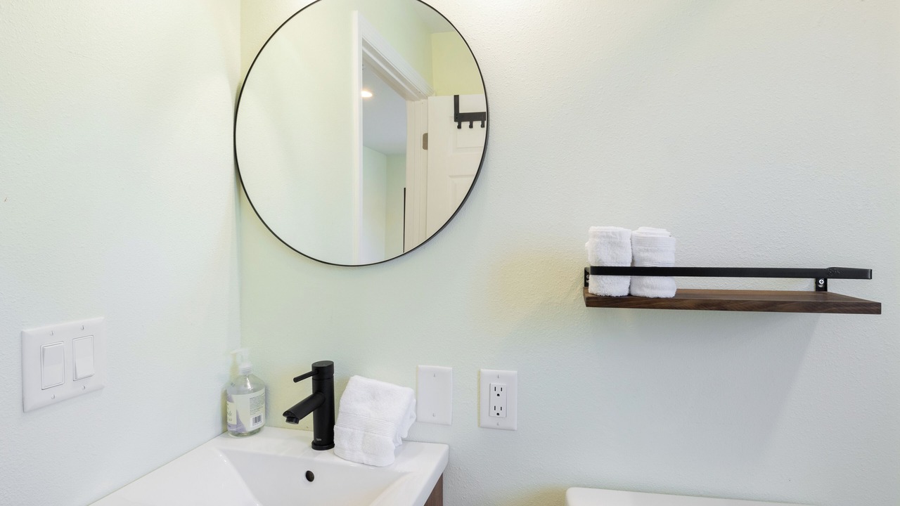 Photo of Bathroom in United Central