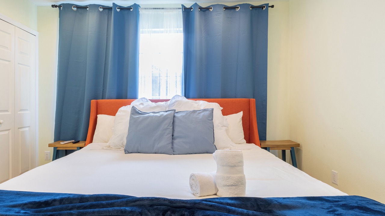 Photo of Bedroom in United Central