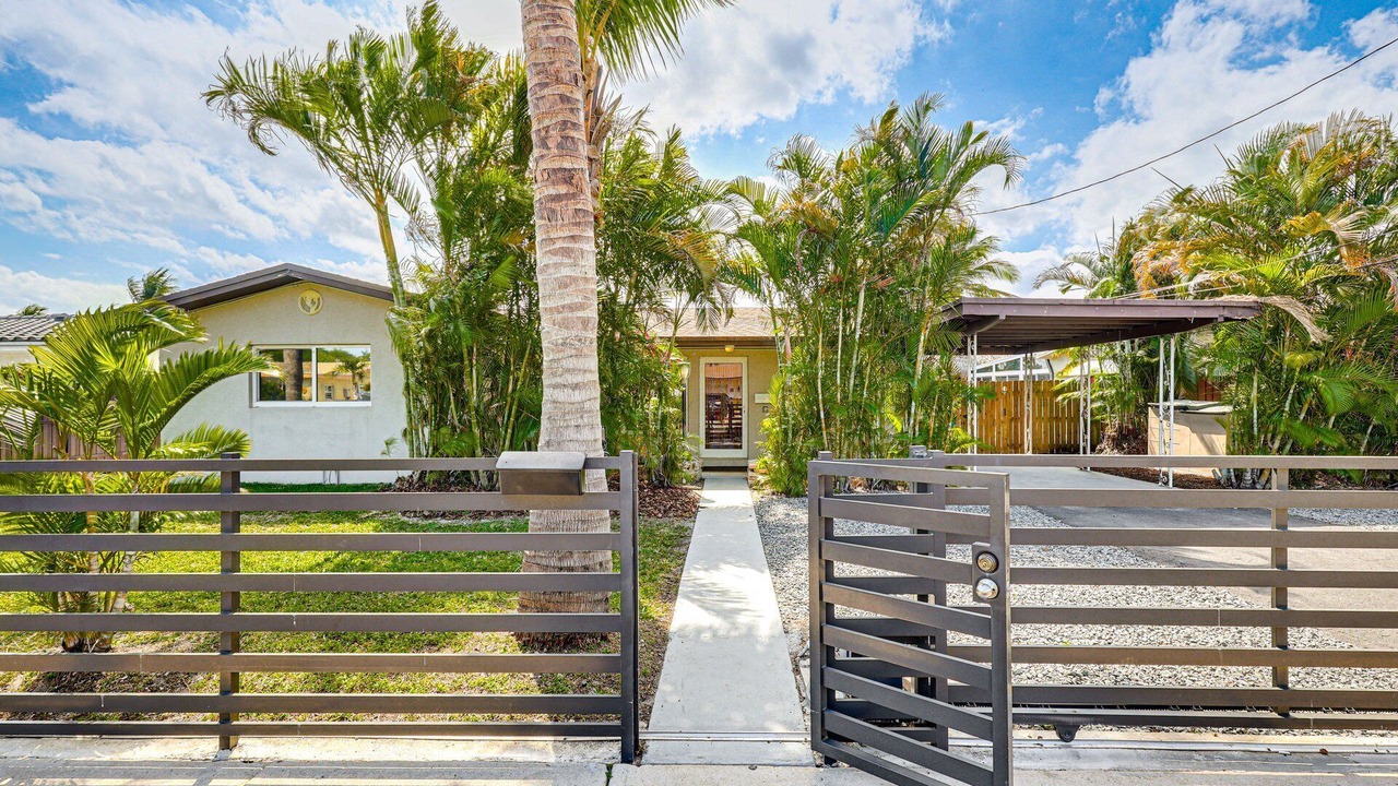 Photo of Outdoor in Nautilus Isle