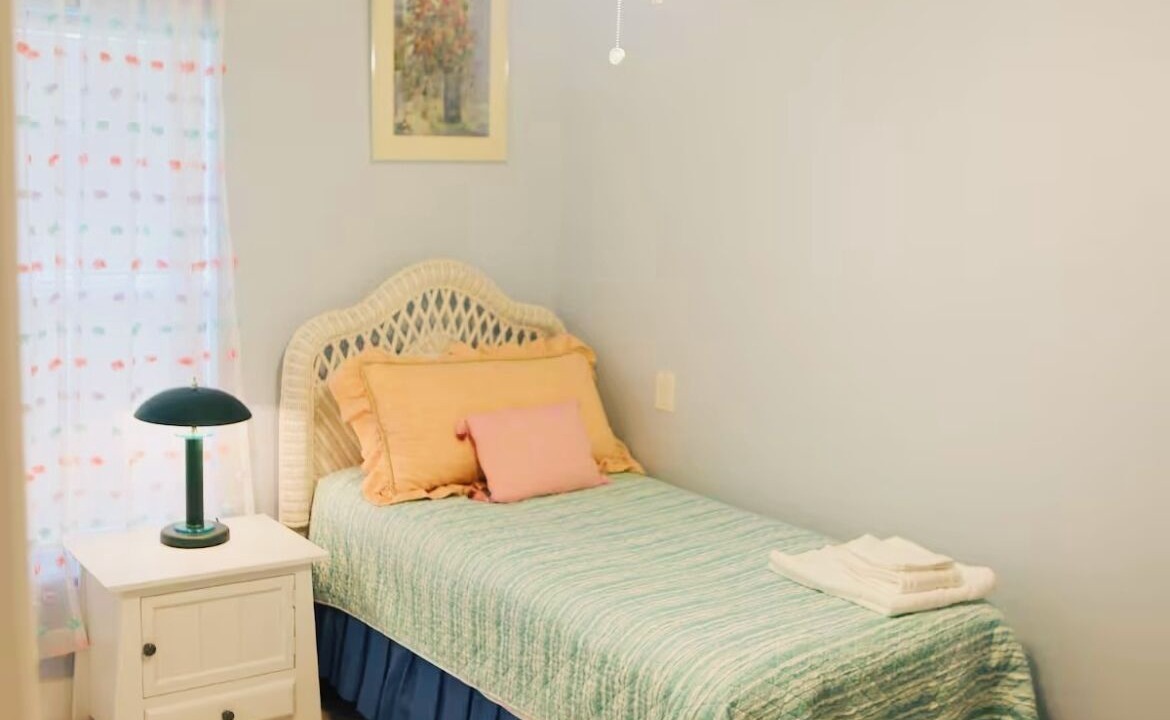 Photo of Bedroom in South Gulf Cove