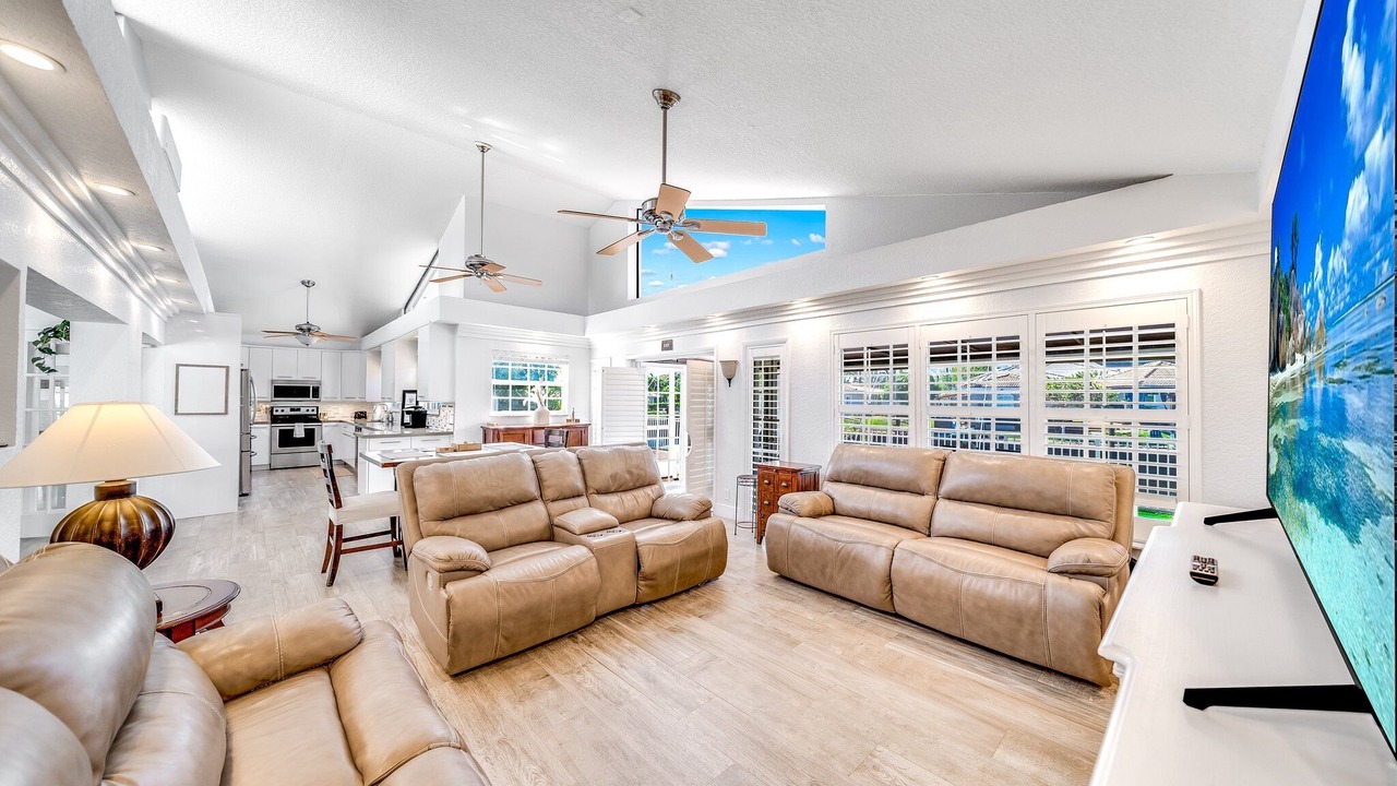 Photo of Livingroom in Garden Isles