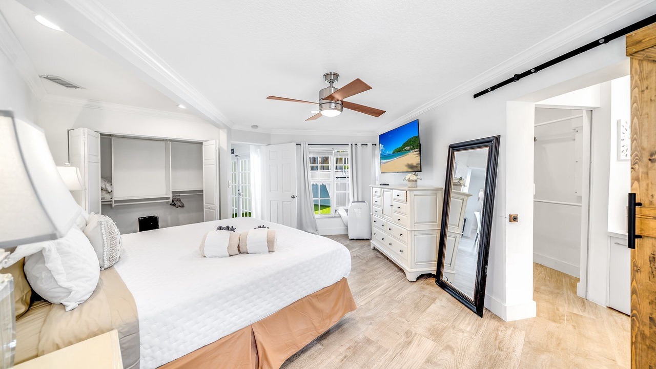 Photo of Bedroom in Garden Isles