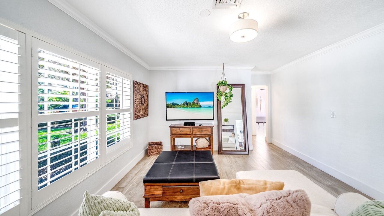 Photo of Livingroom in Garden Isles