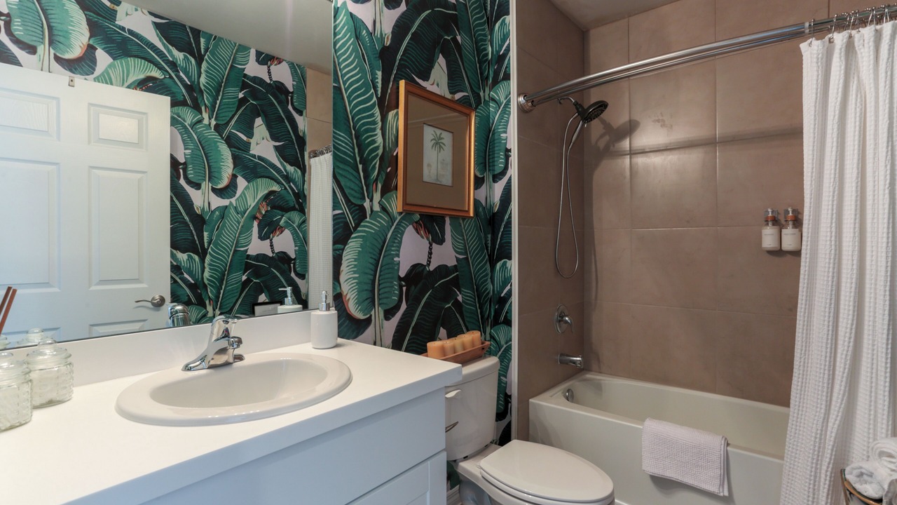 Photo of Bathroom in Diplomat